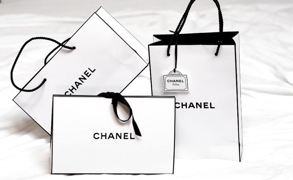 Chanelのショッピングバッグ