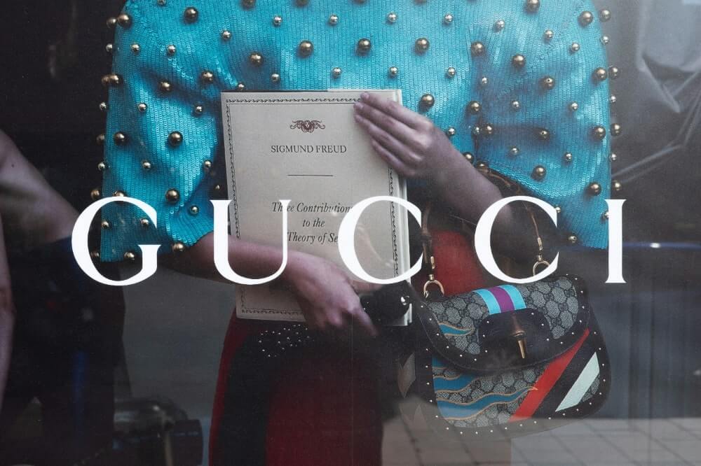 GUCCI グッチ